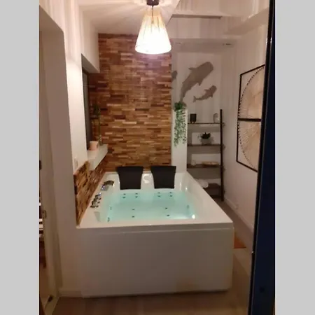 Out Of Time *jacuzzi* Itteville